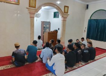 TINGKATKAN KETAQWAAN DI BULAN RAMADHAN 1445 H REMAJA HUBDAM I/BB LAKSANAKAN SHOLAT TARAWIH BERJAMAAH