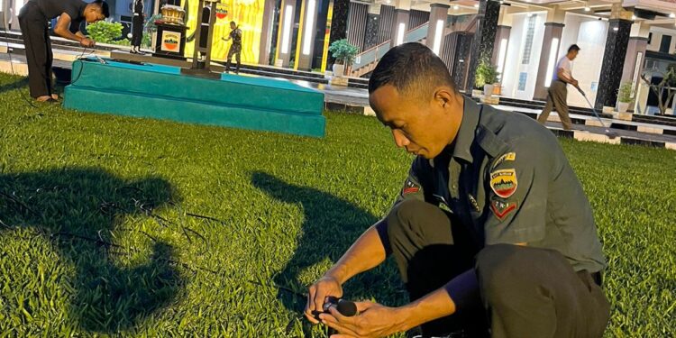 Personel Denhubam I/BB Dukung Upacara Mingguan di Makodam I/BB dengan Soundsystem