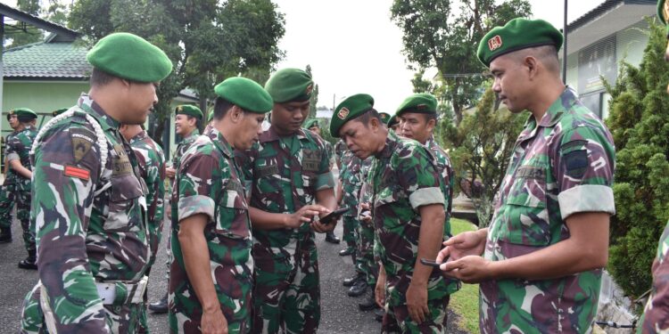 Hubdam I/BB Razia HP Prajurit untuk Cegah Judi Online